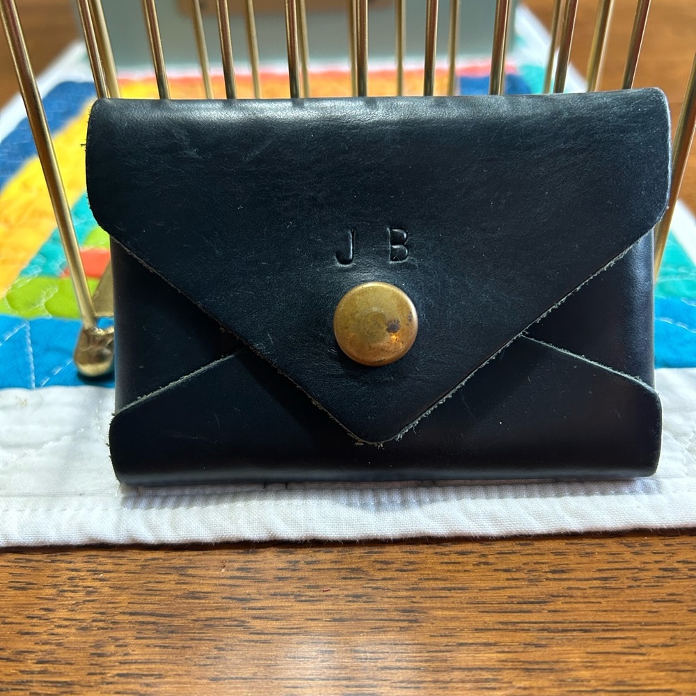 KMM card envelope dark green/blue.